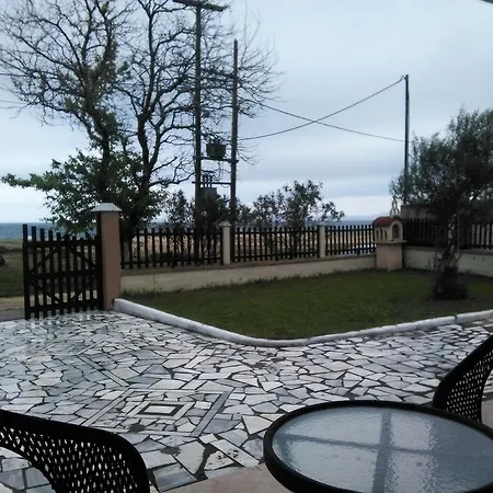 Halkidiki Holy East House בית נופש *