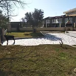 Halkidiki Holy East House 度假居 伊里斯斯
