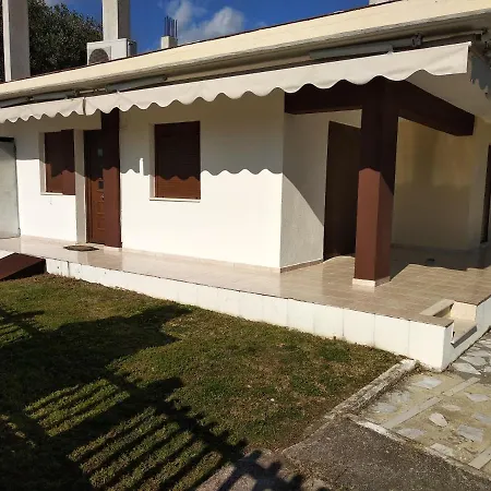 Halkidiki Holy East House 度假居 伊里斯斯
