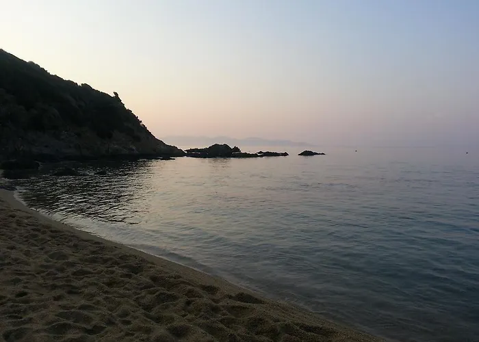 Halkidiki Holy East House Дом отдыха *